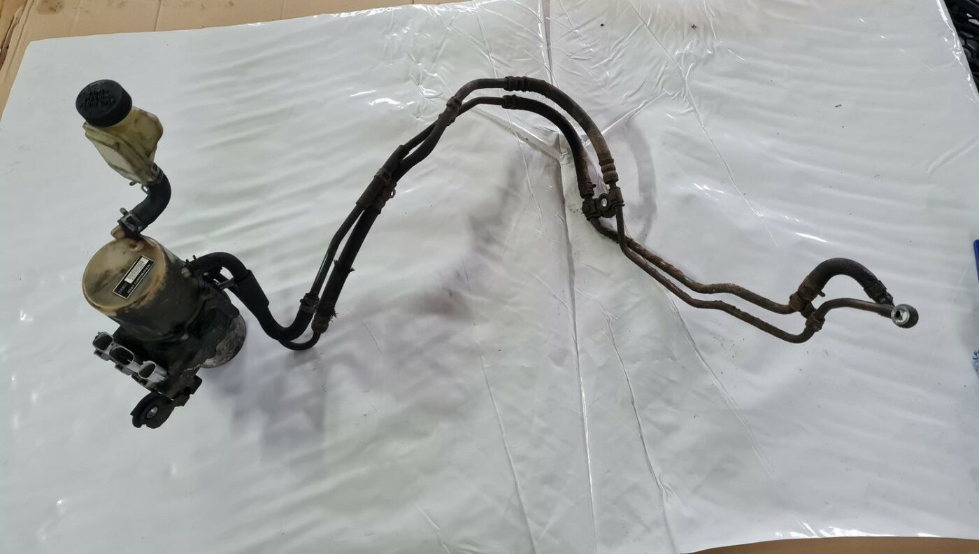 Hidrauliskais pastiprinātājs priekš MAZDA 3 2007 1 Hidrauliskais pastiprinātājs priekš MAZDA 3 2007