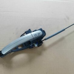 Priekšējāis labais durvju rokturis priekš FORD FOCUS 2016 UNIVERSAL