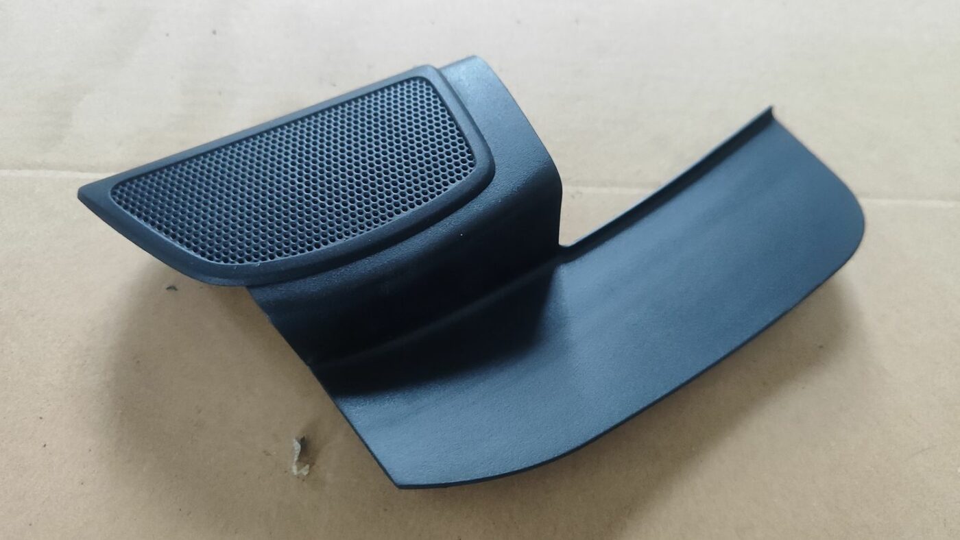 Durvju spoguļa apdares uzlika salonā (bez skaļruņa) priekš FORD FOCUS 2016 UNIVERSAL