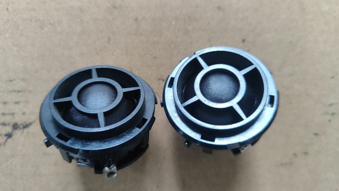 Durvju skaļrunis, augšā priekš FORD FOCUS 2016 UNIVERSAL