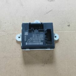 Priekšējo labo durvju vadības bloks priekš FORD FOCUS 2016 UNIVERSAL