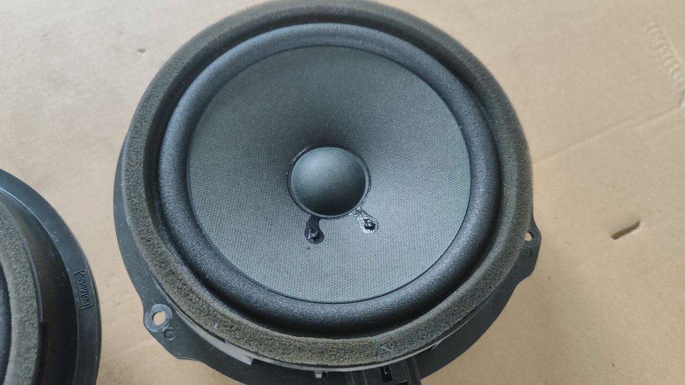 Durvju skaļrunis, apakšā priekš FORD FOCUS 2016 UNIVERSAL 7 Durvju skaļrunis, apakšā priekš FORD FOCUS 2016 UNIVERSAL