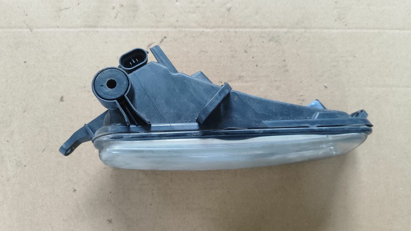 Miglas lukturis priekšā pa kreisi priekš FORD FOCUS 2016 UNIVERSAL