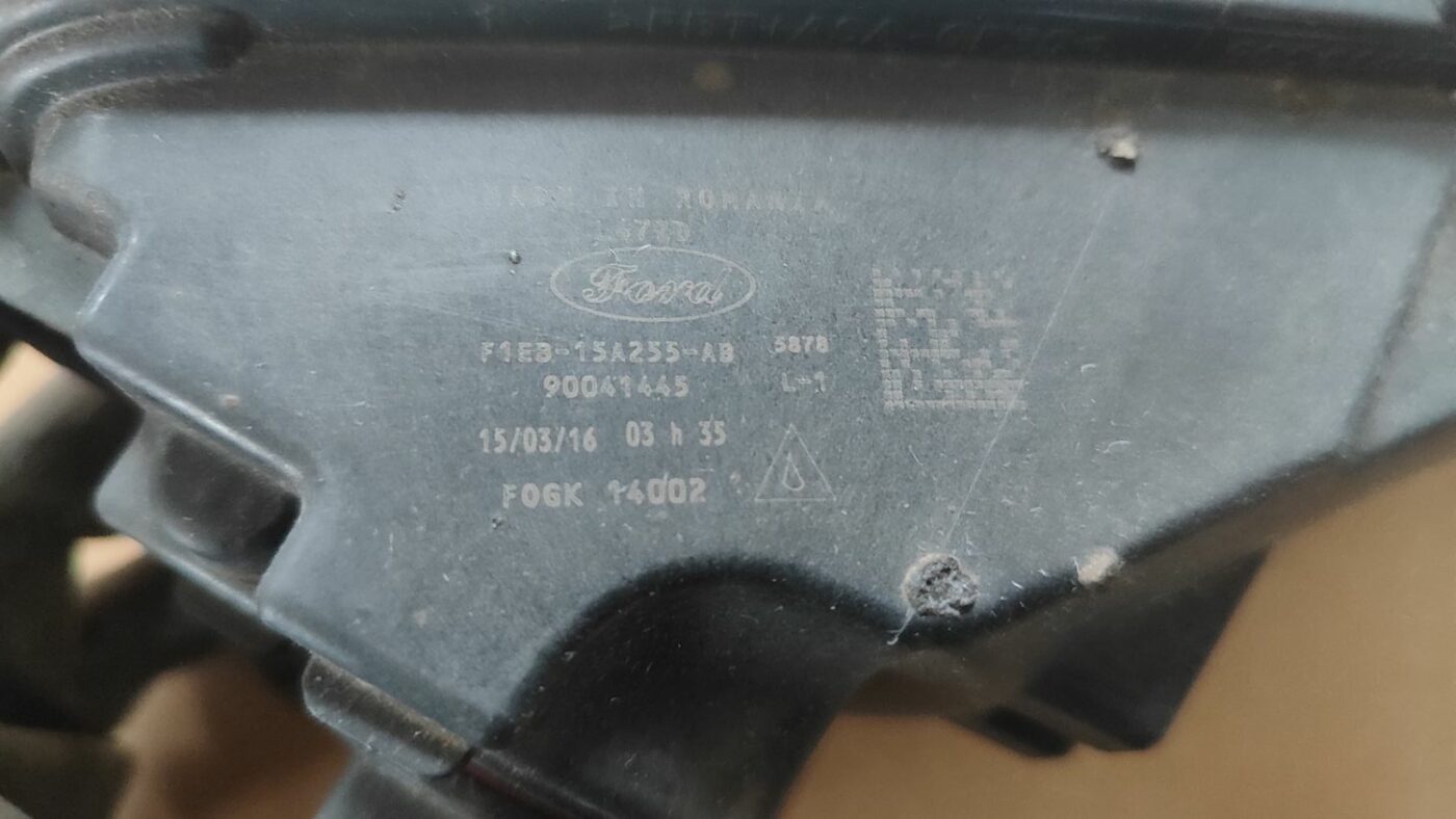 Miglas lukturis priekšā pa kreisi priekš FORD FOCUS 2016 UNIVERSAL