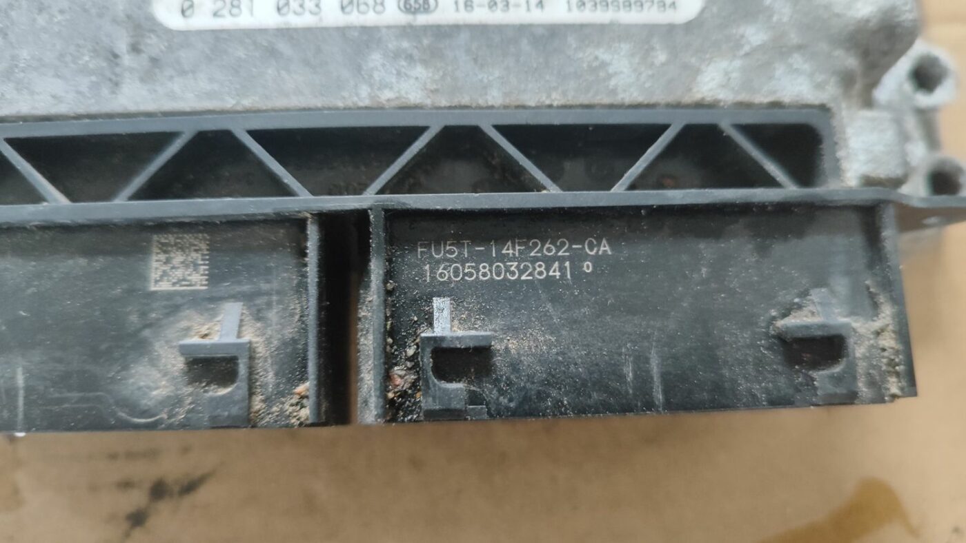 Dzinēja vadības bloks priekš FORD FOCUS 2016 UNIVERSAL 5 Dzinēja vadības bloks priekš FORD FOCUS 2016 UNIVERSAL