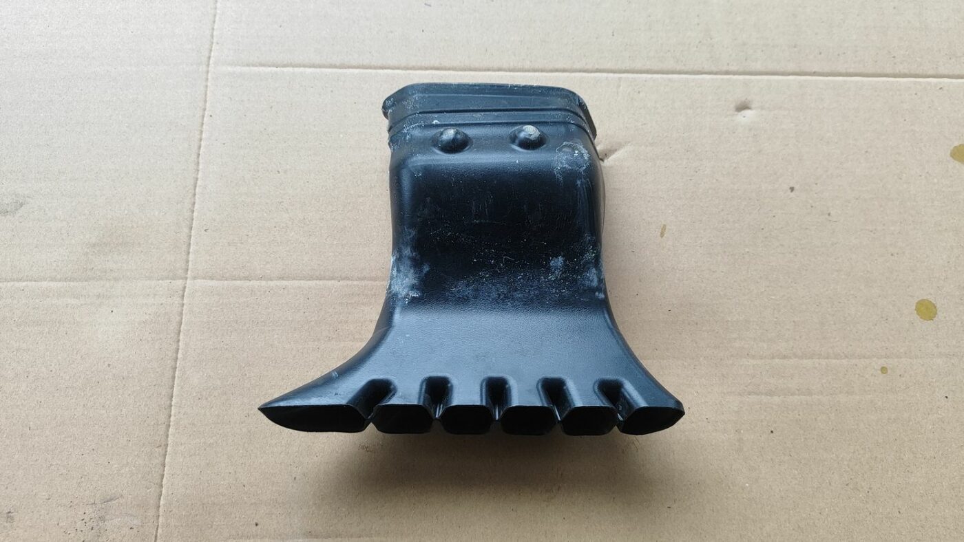 Salona gaisa vads priekš FORD FOCUS 2016 UNIVERSAL