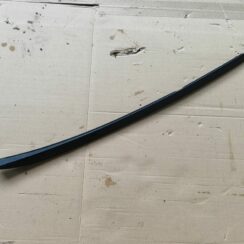 Vējstikla moldings priekš FORD FOCUS 2016 UNIVERSAL