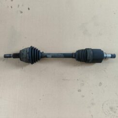 Pusass priekšējā kreisā priekš FORD FOCUS 2016 UNIVERSAL