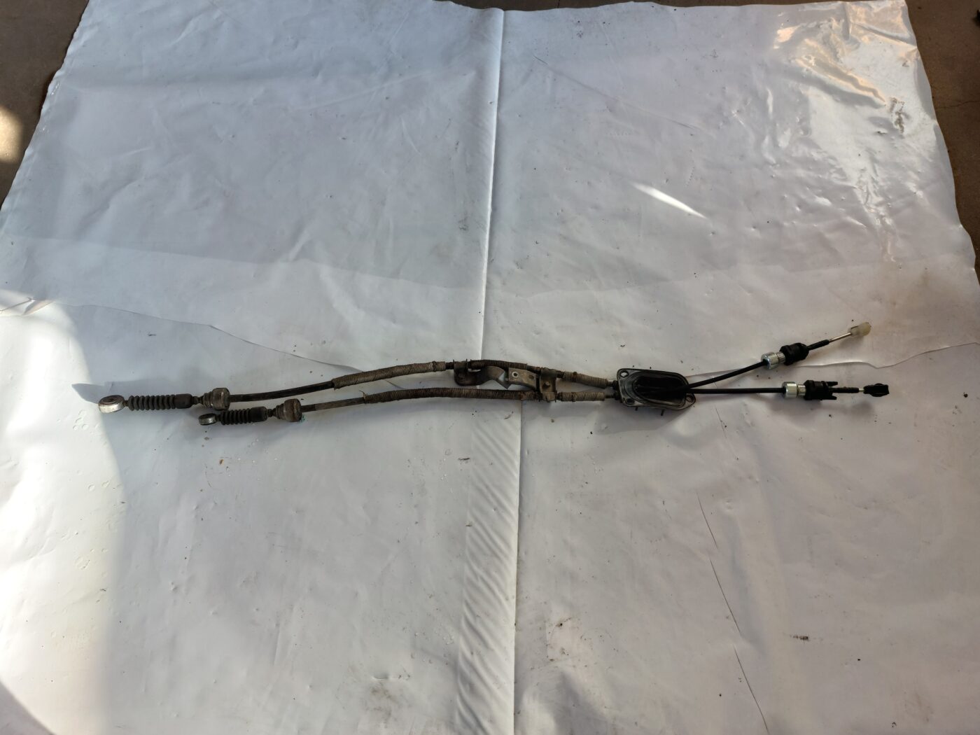 Pārnesumu pārslēgšanas mehānisma troses priekš HONDA CIVIC 2006 1 Pārnesumu pārslēgšanas mehānisma troses priekš HONDA CIVIC 2006