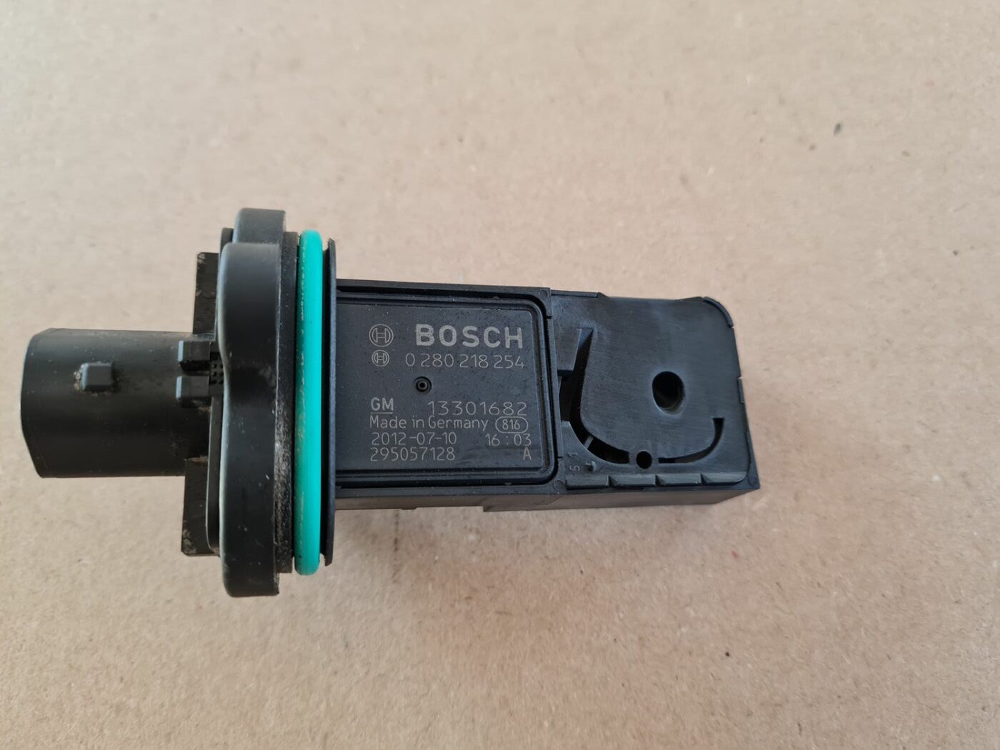 Gaisa plūsmas mērītājs priekš OPEL ASTRA J 2013 2 Gaisa plūsmas mērītājs priekš OPEL ASTRA J 2013