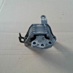 Dzinēja spilvens priekš OPEL ASTRA J 2013