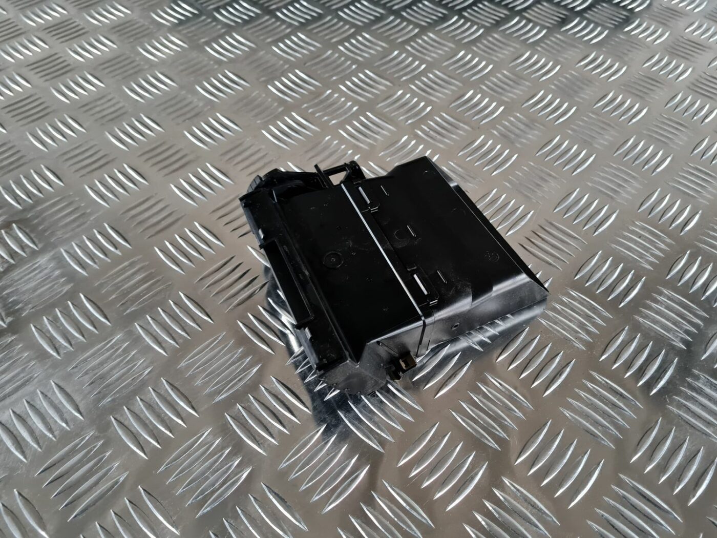 Mērinstrumentu paneļa gaisa vads, centrā priekš FORD FOCUS C-MAX 2004