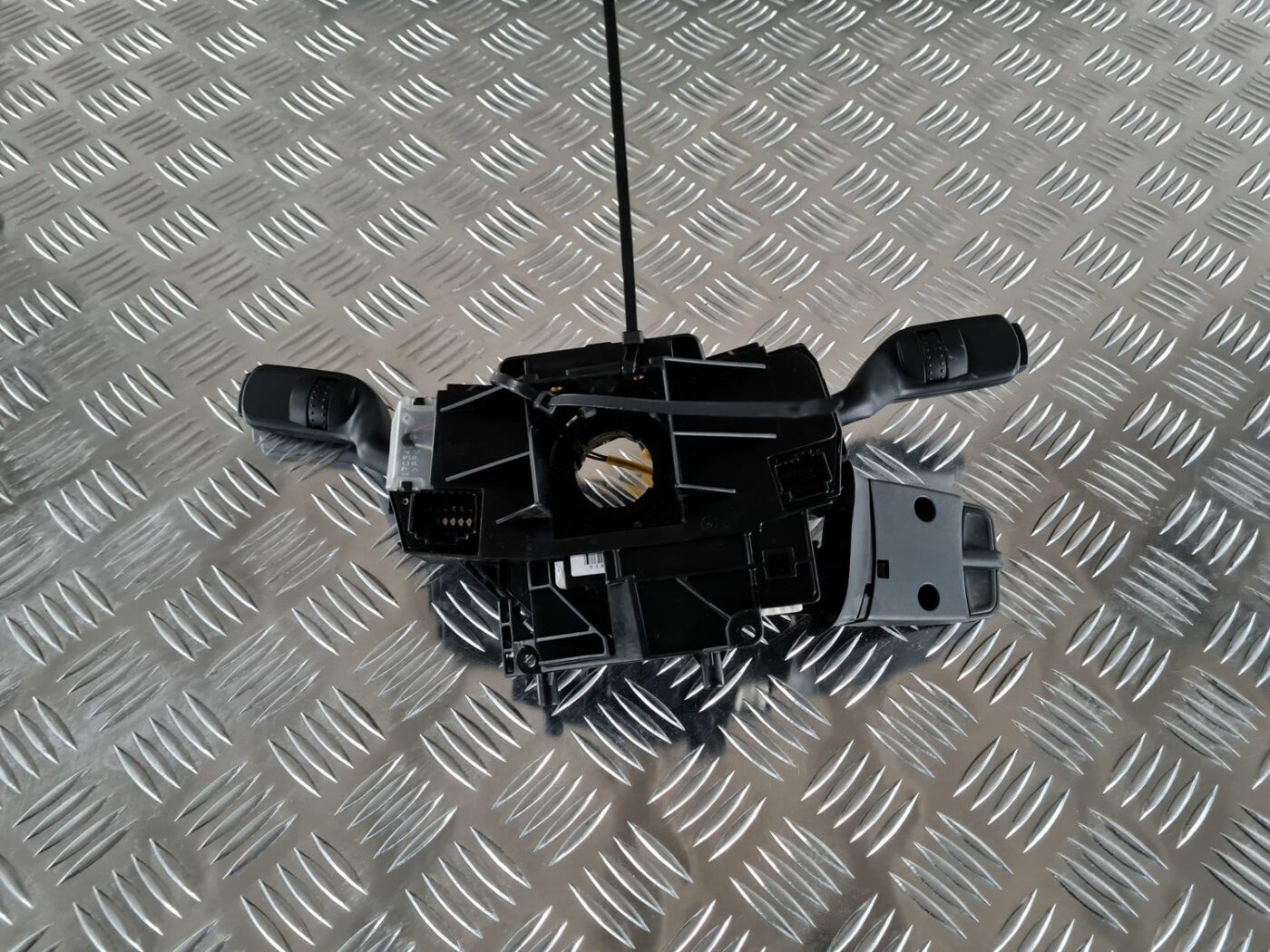 Stūres statnes slēdzis priekš FORD FOCUS C-MAX 2004