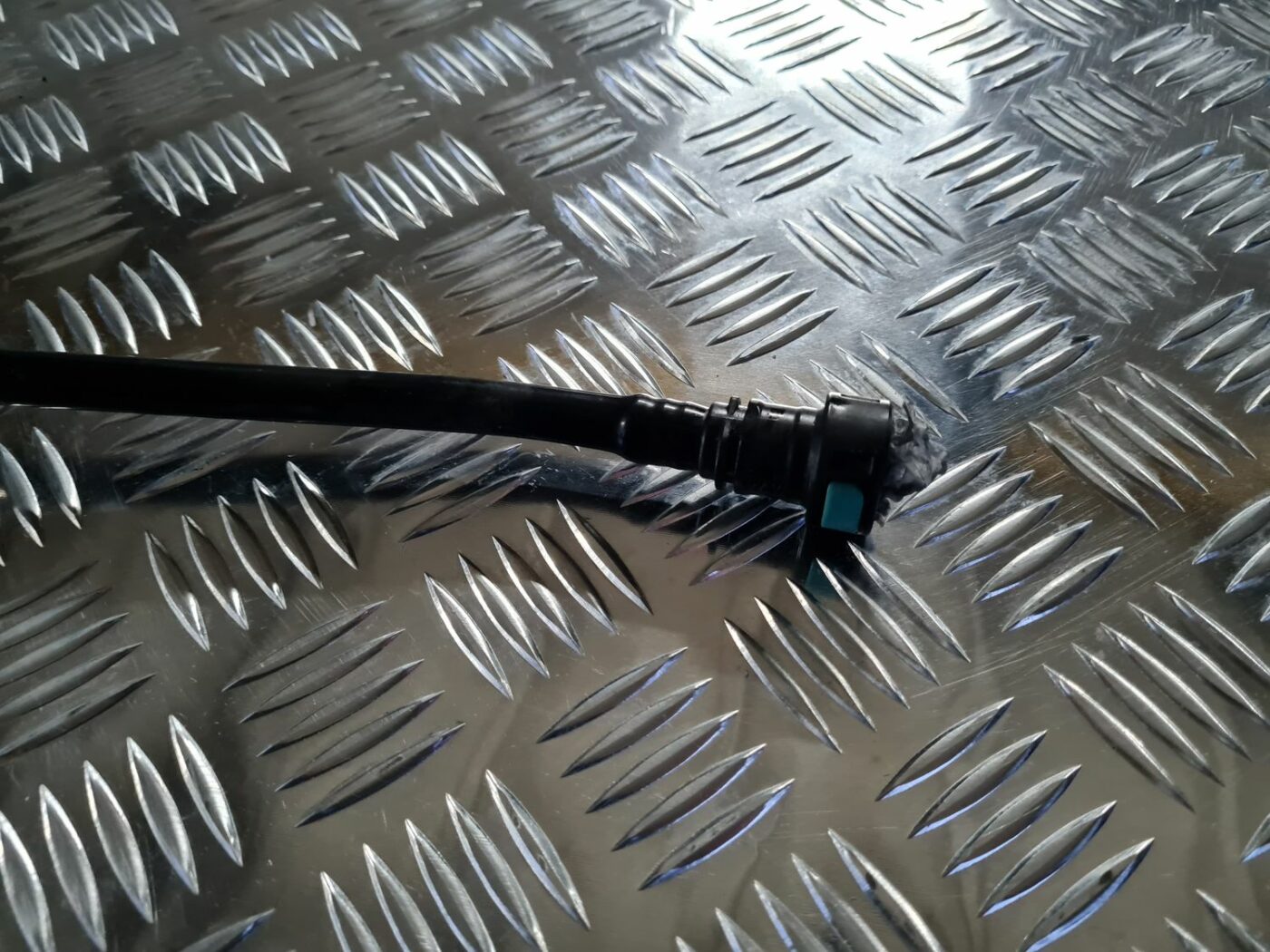 Bremžu šķidruma tvertne priekš FORD FOCUS C-MAX 2004 3 Bremžu šķidruma tvertne priekš FORD FOCUS C-MAX 2004