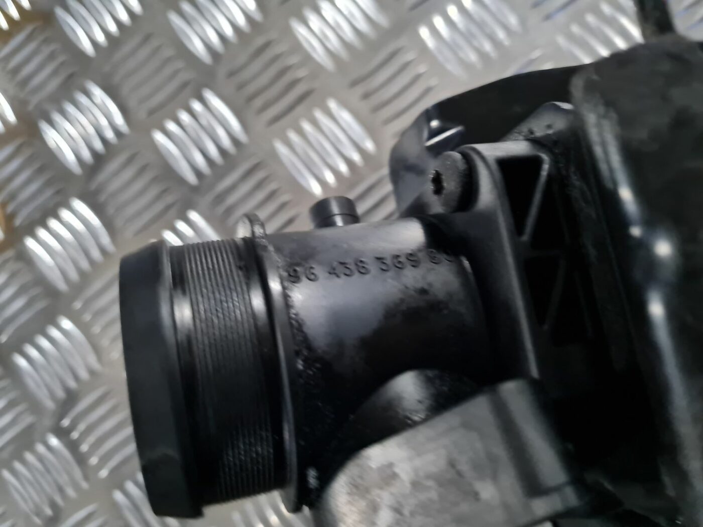 Interkulera caurule priekš FORD FOCUS C-MAX 2004 3 Interkulera caurule priekš FORD FOCUS C-MAX 2004