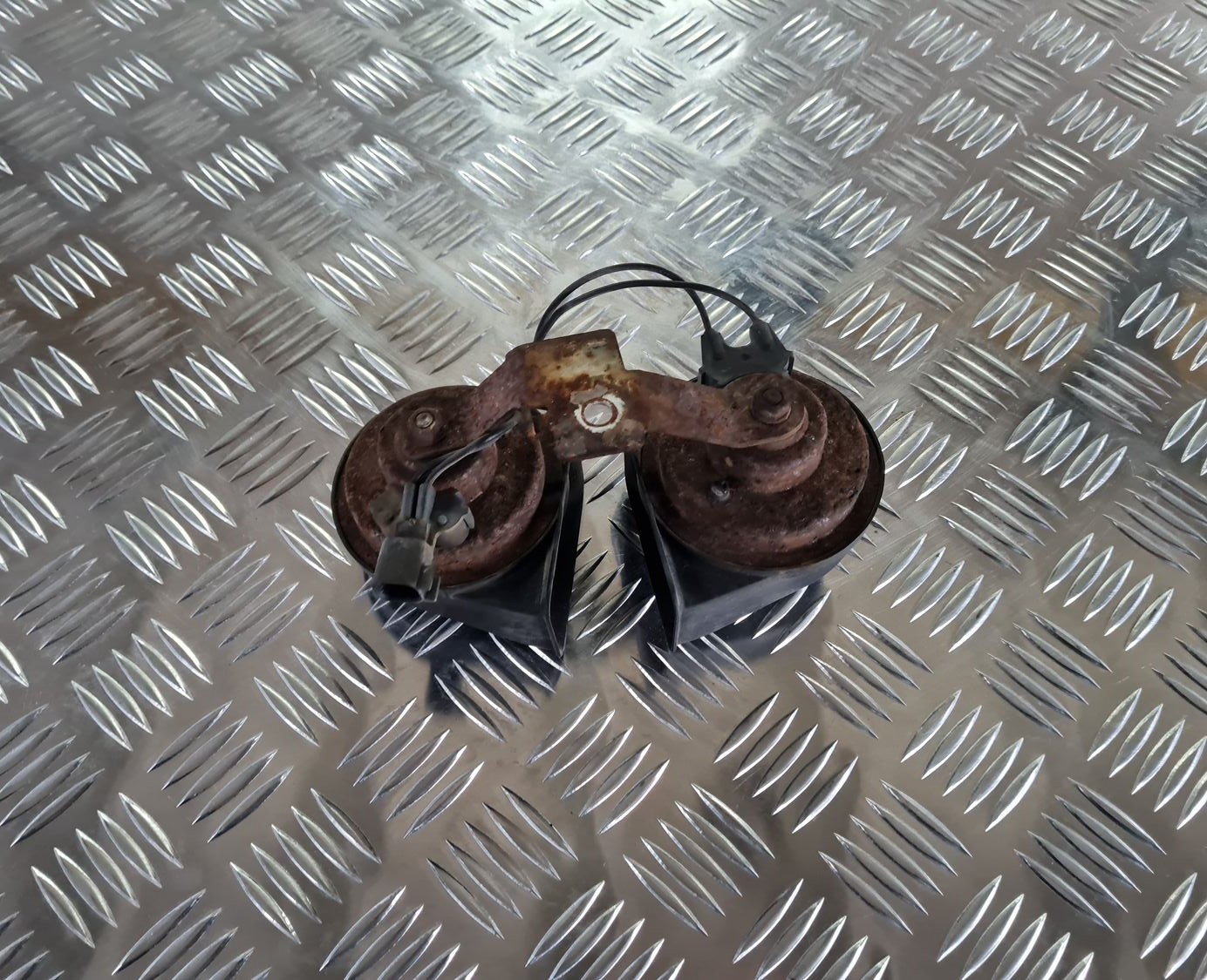 Skaņas signāls priekš FORD FOCUS C-MAX 2004