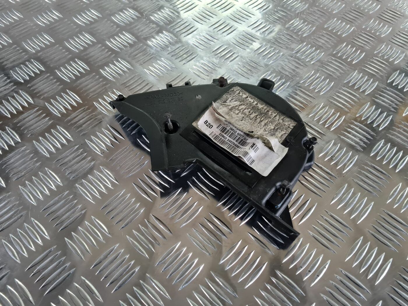 Zobsīksnas aizsargs priekš FORD FOCUS C-MAX 2004