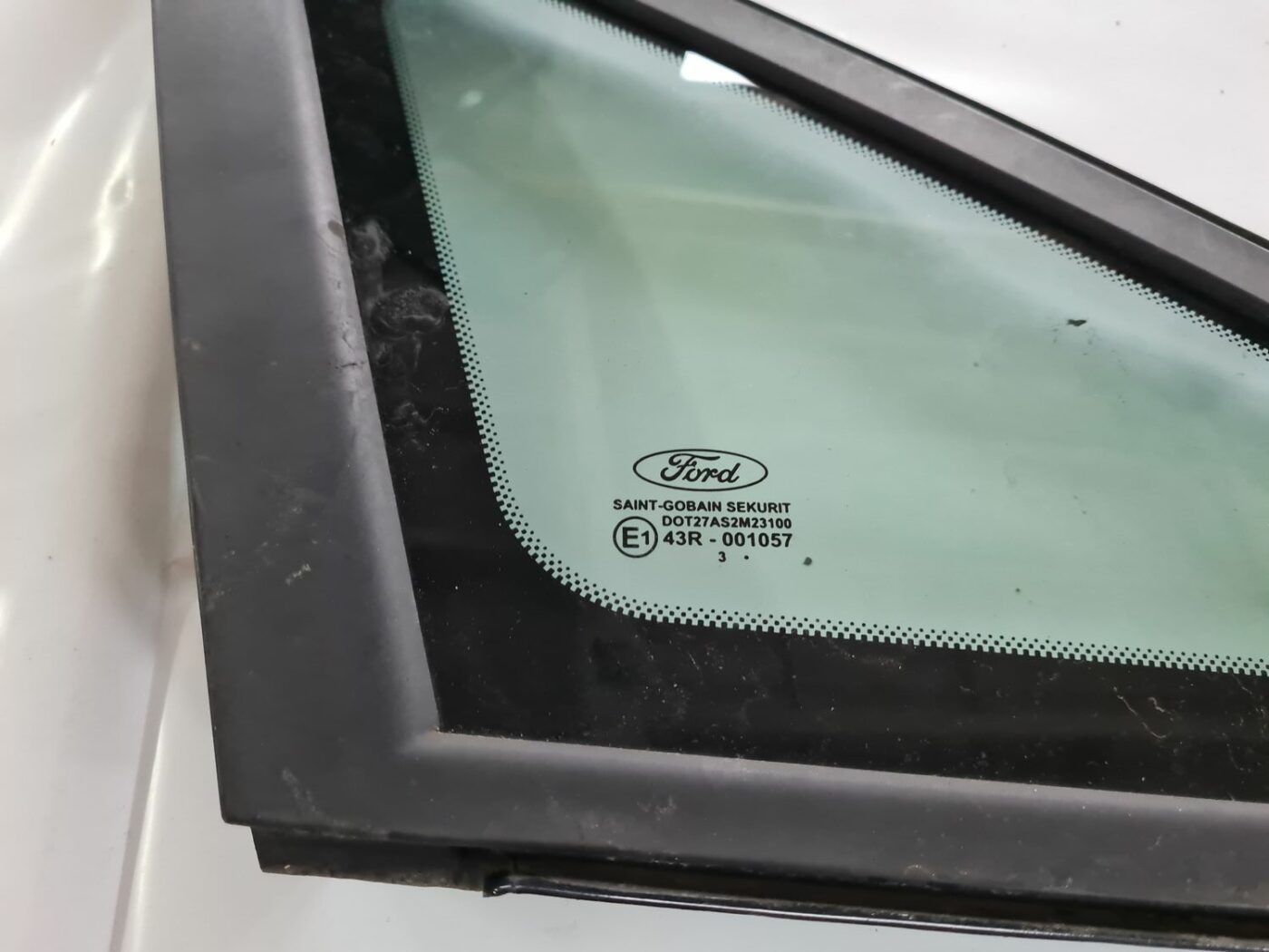 Priekšējais sānu stikls, pa labi priekš FORD FOCUS C-MAX 2004 2 Priekšējais sānu stikls, pa labi priekš FORD FOCUS C-MAX 2004