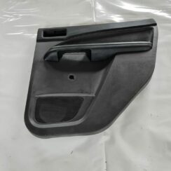 Aizmugurējo labo durvju apdare priekš FORD FOCUS C-MAX 2004