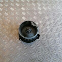 Salona ventilators priekš TOYOTA AVENSIS 2007