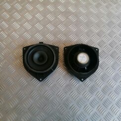 Durvju skaļrunis, apakšā priekš TOYOTA AVENSIS 2007