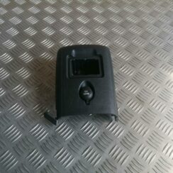 Strāvas kontaktligzda priekš TOYOTA AVENSIS 2007