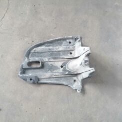 Dzinēja aizsargdaļas priekš TOYOTA AVENSIS 2007