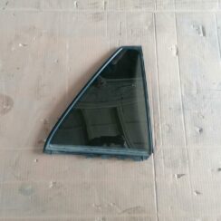 Labo durvju stūra stikls priekš TOYOTA AVENSIS 2007