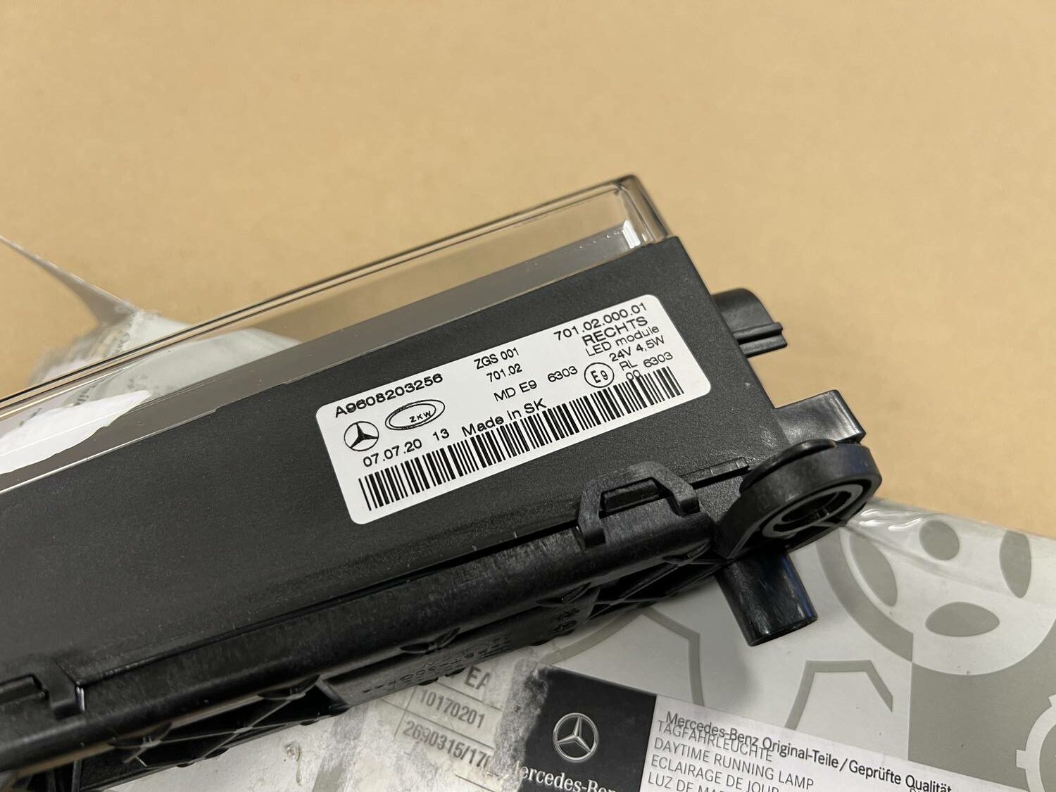 Led dienas gaitas lukturis priekš MERCEDES ACTROS 6 Led dienas gaitas lukturis priekš MERCEDES ACTROS