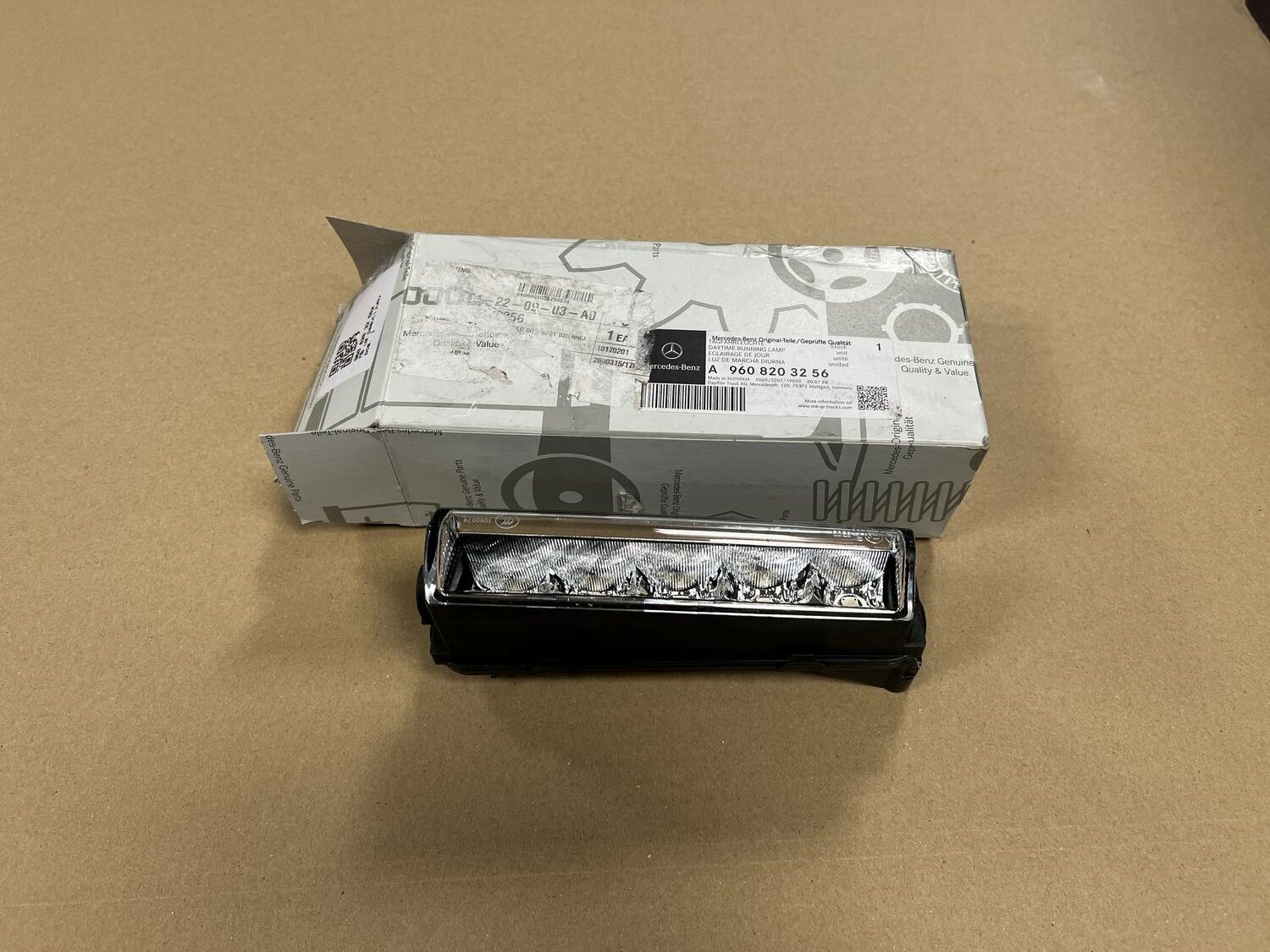 Led dienas gaitas lukturis priekš MERCEDES ACTROS 5 Led dienas gaitas lukturis priekš MERCEDES ACTROS