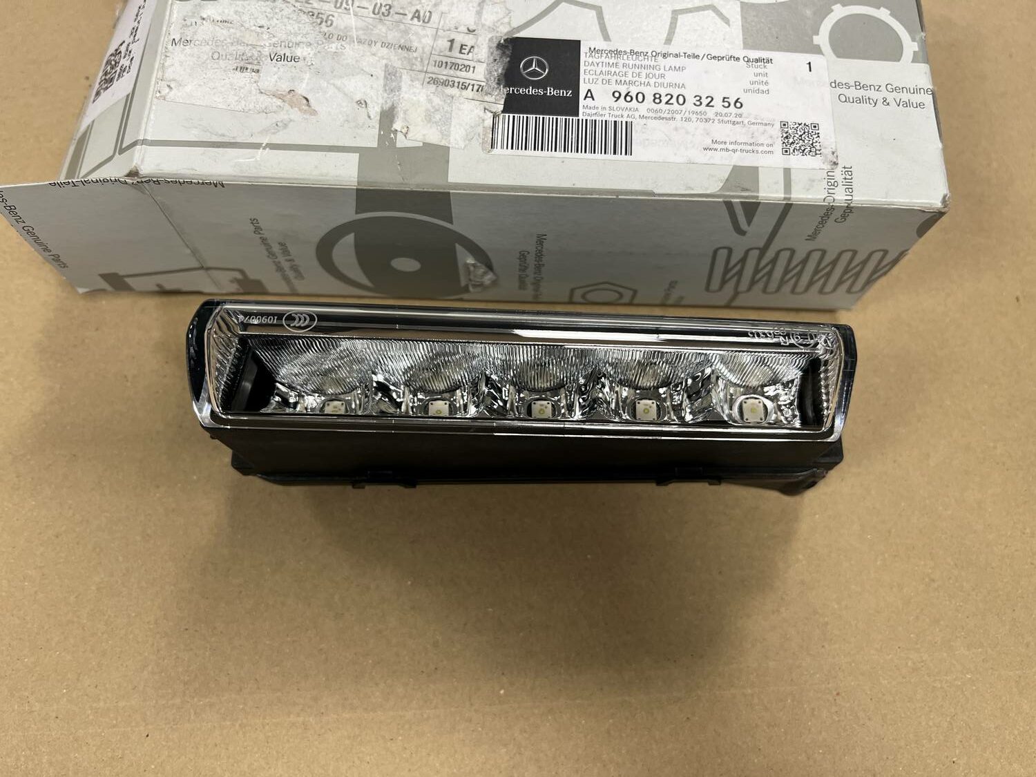 Led dienas gaitas lukturis priekš MERCEDES ACTROS 4 Led dienas gaitas lukturis priekš MERCEDES ACTROS