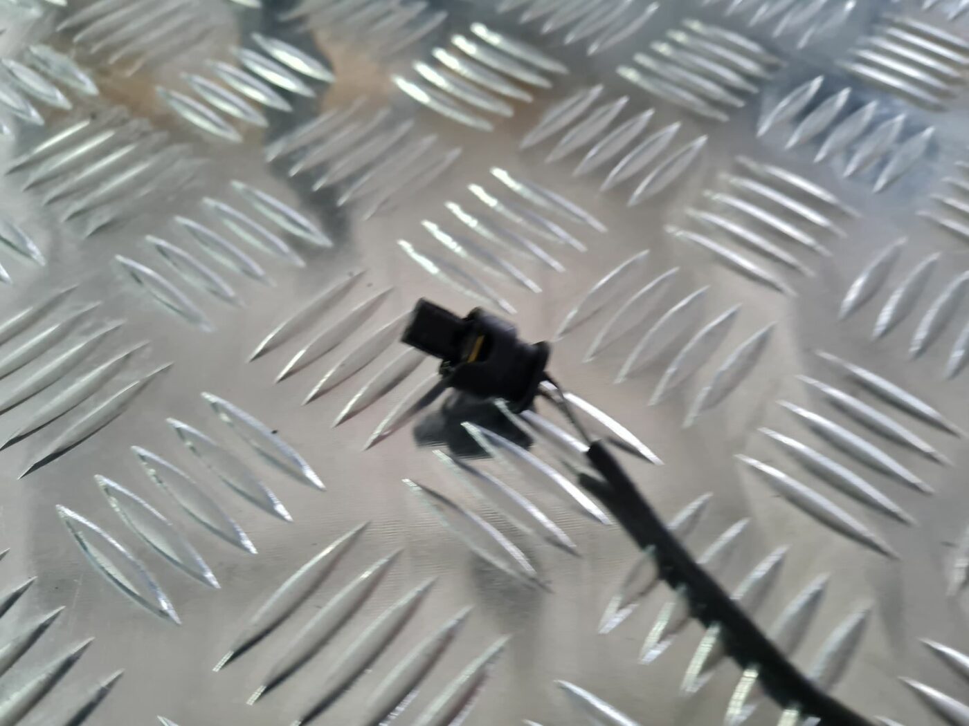 Izplūdes gāzu temperatūras devējs priekš MERCEDES BENZ ML320 2006 SILVER