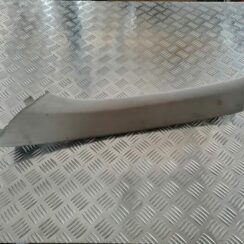 Priekšējas salona statnes apdare priekš MERCEDES BENZ ML320 2006 SILVER