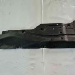 Virsbūves apakšējais aizsargs priekš MERCEDES BENZ ML320 2006 SILVER