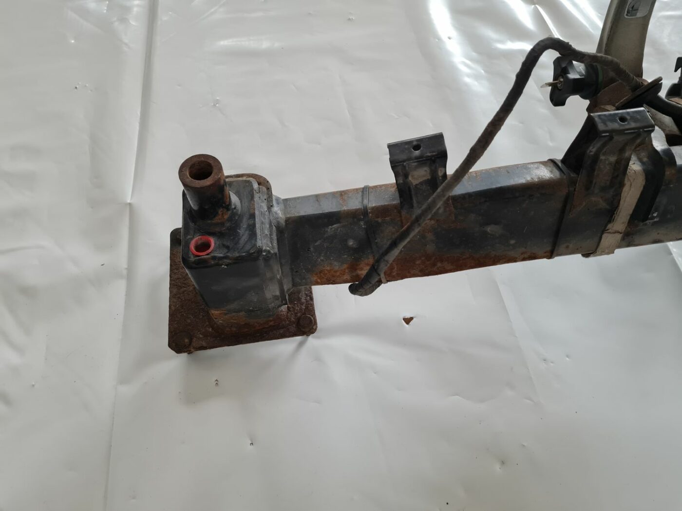 Sakabes ierīce (farkops) priekš MERCEDES BENZ ML320 2006 SILVER 2 Sakabes ierīce (farkops) priekš MERCEDES BENZ ML320 2006 SILVER