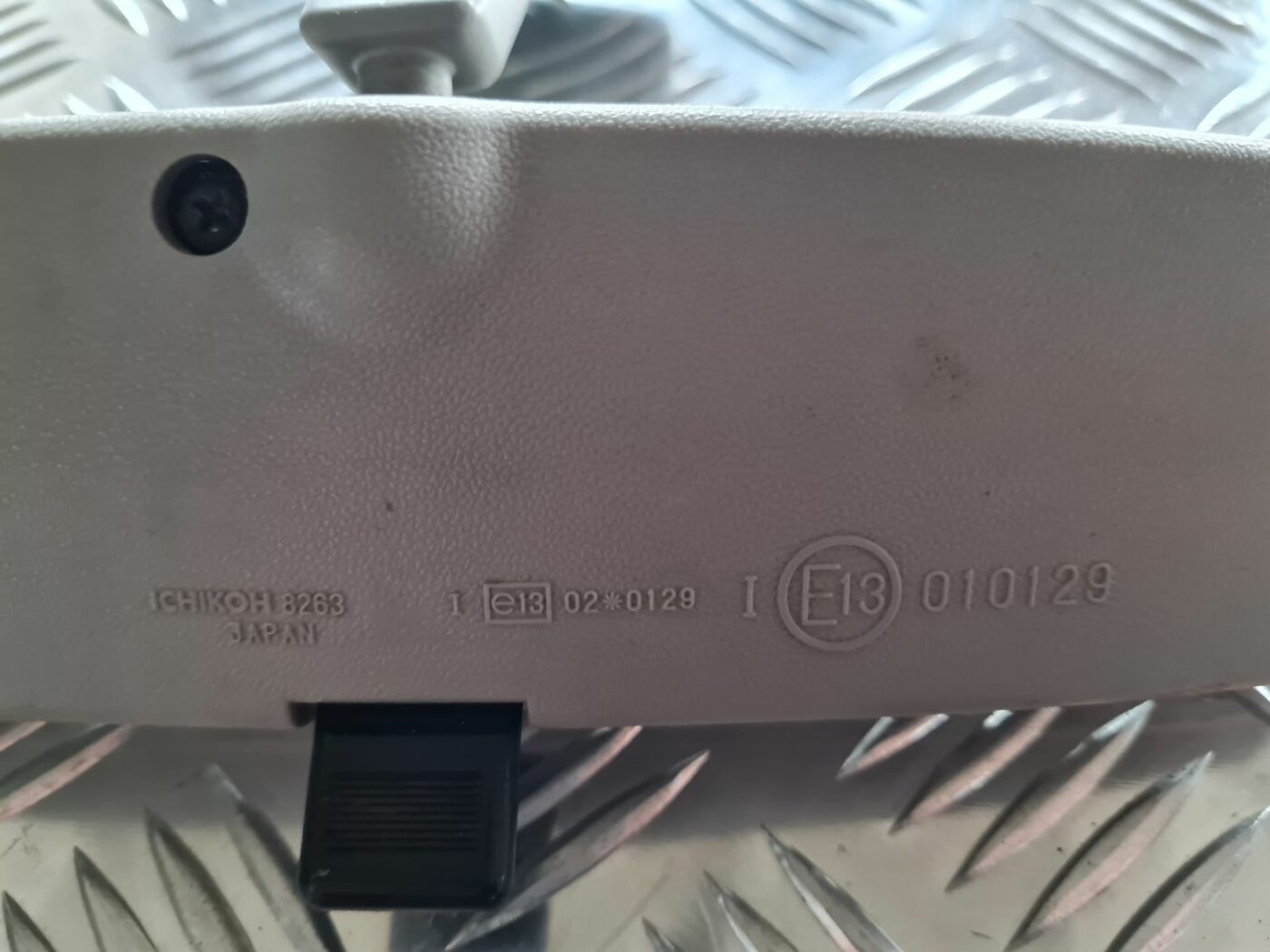 Salona atpakaļskata spogulis priekš TOYOTA COROLLA VERSO 2003 3 Salona atpakaļskata spogulis priekš TOYOTA COROLLA VERSO 2003