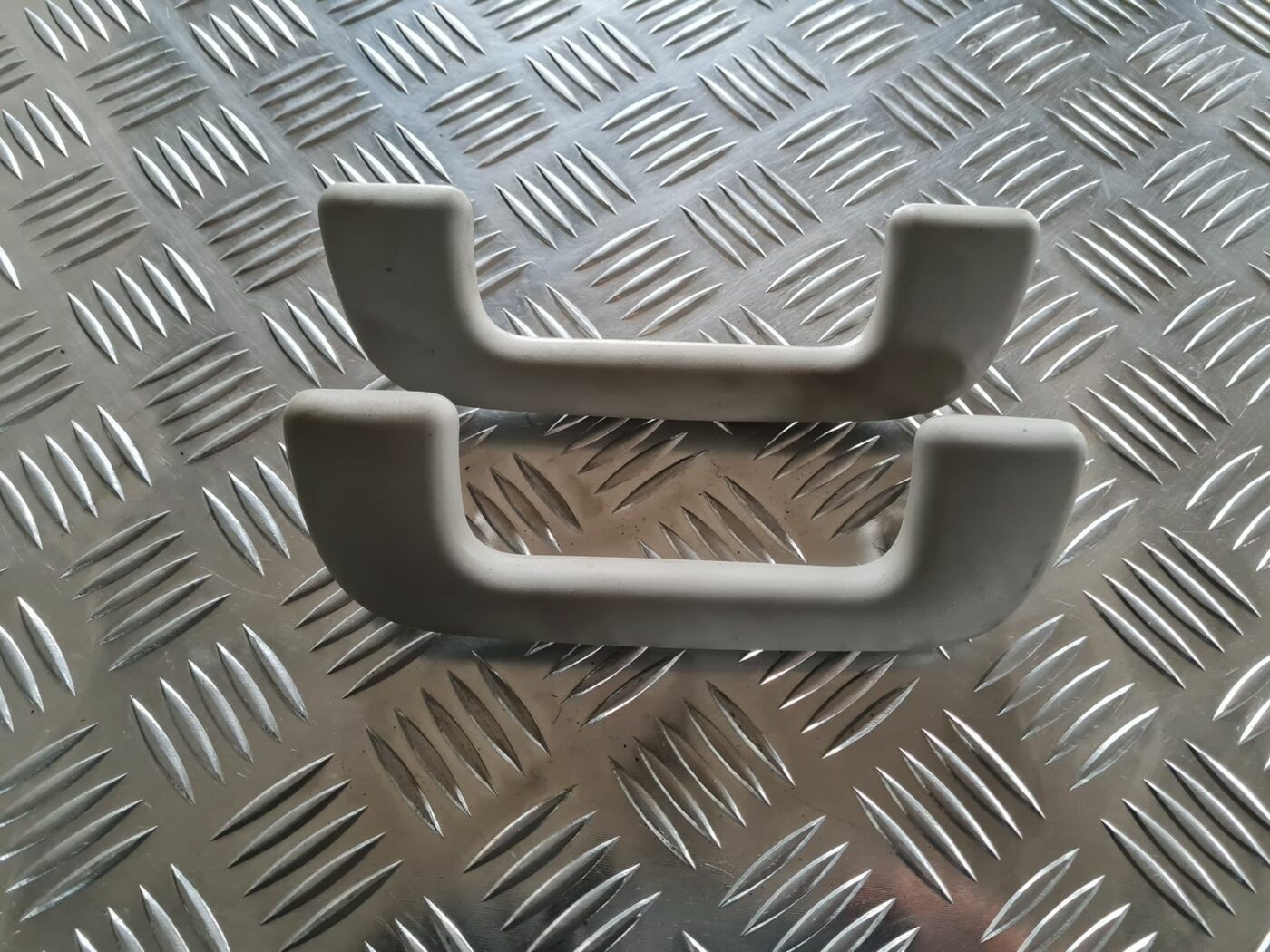 Salona rokturis griestos priekš TOYOTA COROLLA VERSO 2003 1 Salona rokturis griestos priekš TOYOTA COROLLA VERSO 2003