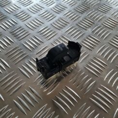 Stikla pacelšanas poga priekš TOYOTA COROLLA VERSO 2003