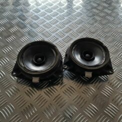 Durvju skaļrunis, apakšā priekš TOYOTA COROLLA VERSO 2003