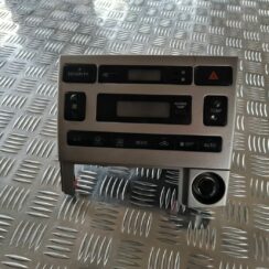 Mērinstrumentu paneļa pārslēgšanas pogas priekš TOYOTA COROLLA VERSO 2003