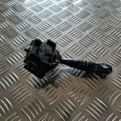 Stikla tīrītāja slēdzis priekš TOYOTA COROLLA VERSO 2003