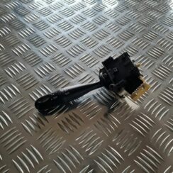 Pagrieziena rādītāju slēdzis priekš TOYOTA COROLLA VERSO 2003