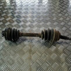 Pusass priekšējā kreisā priekš TOYOTA COROLLA VERSO 2003