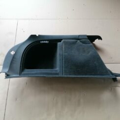 Bagāžnieka nodalījuma sānu apdare priekš AUDI A4 2008 AVANT