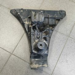 Aizmugurējā spārna un bufera stiprinājums priekš BMW 525 E60 2006 BLACK