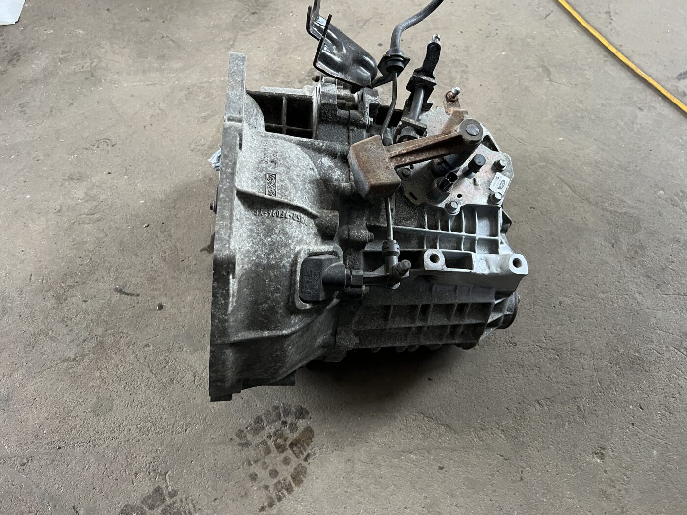 Mehāniska pārnesumkārba priekš FORD FOCUS C-MAX 2004 3 Mehāniska pārnesumkārba priekš FORD FOCUS C-MAX 2004