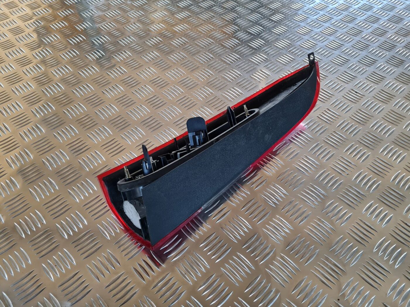 Aizmugurējais labais lukturis priekš VOLVO V70 2002 ASHGOLD