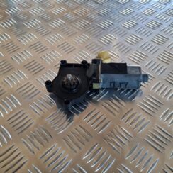 Elektrisko stiklu motors priekš VOLVO V70 2002 ASHGOLD