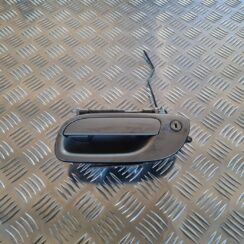 Priekšējāis kreisais durvju rokturis priekš VOLVO V70 2002 ASHGOLD