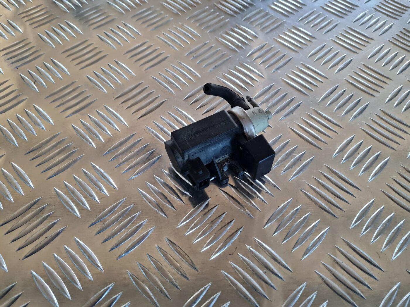 Solenoīda vakuuma vārsts priekš VOLVO V70 2002 ASHGOLD